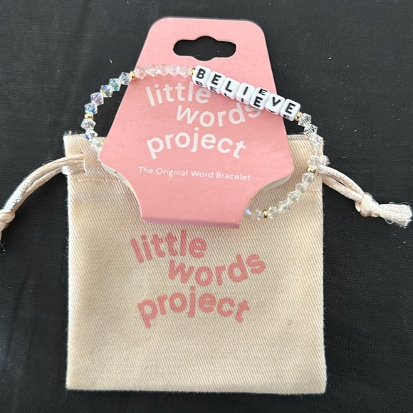 New Little words project bracelet “Believe” bracelet size Medium/Large NWT - Picture 6 of 7